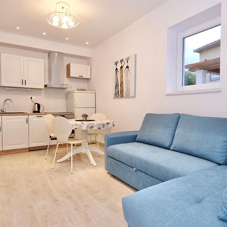 Apartment Smile Солин Экстерьер фото