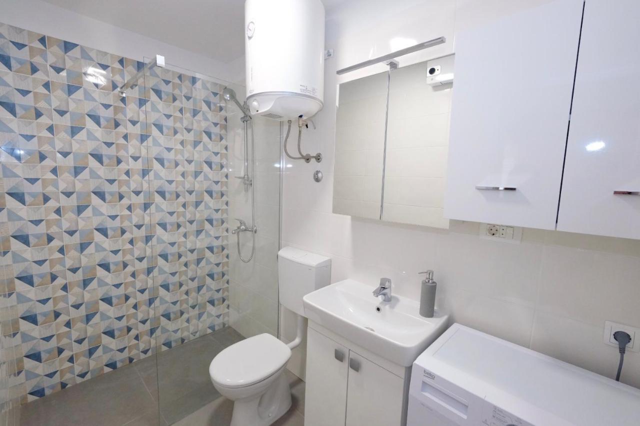 Apartment Smile Солин Экстерьер фото