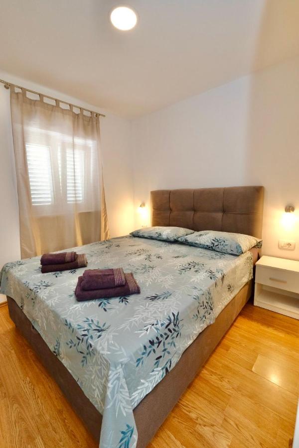 Apartment Smile Солин Экстерьер фото